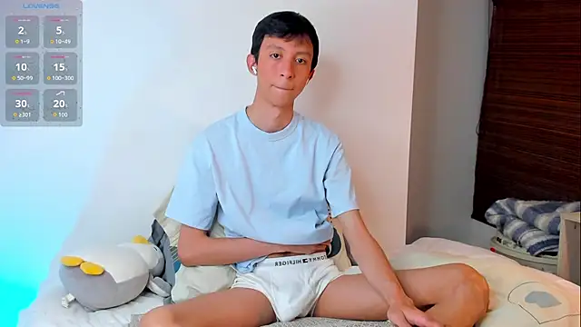 Snapshot of philip_twinkk chatting on December 4, 1:48 am philip twinkk online show from December 4, 1:48 am