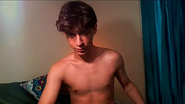 RoberthAlv online show from September 18, 11:35 am