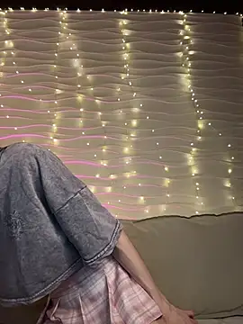 Snapshot of madi_snow chatting on February 18, 5:38 am madi snow online show from February 18, 5:38 am