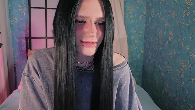 Snapshot of madi_snow chatting on March 1, 12:27 pm madi snow online show from March 1, 12:27 pm