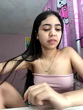 Snapshot of _Alix_7 chatting on October 10, 2:07 pm Alix 7 online show from October 10, 2:07 pm