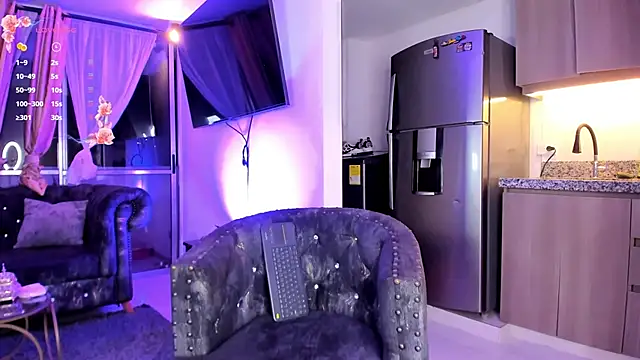  Mia Pink  online show from May 28, 4:42 am