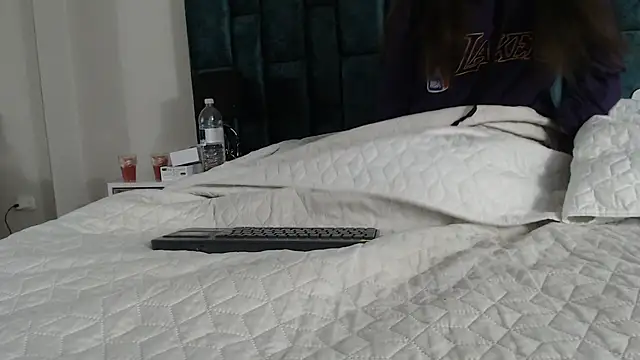 Snapshot of Emma_Foxi chatting on November 15, 11:36 am Emma Foxi online show from November 15, 11:36 am