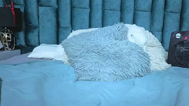 Emma Foxi online show from April 10, 8:16 pm