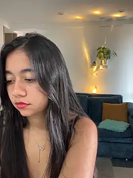 Lily June online show from September 30, 10:05 pm