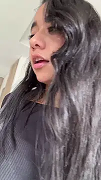 Snapshot of Lily_June chatting on June 16, 8:09 pm Lily June online show from June 16, 8:09 pm