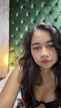 Snapshot of Lily_June chatting on May 14, 4:59 pm Lily June online show from May 14, 4:59 pm