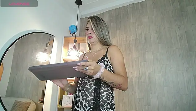 may wood online show from April 10, 12:01 pm