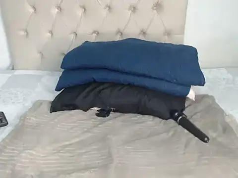 Snapshot of Lolly_Ramochele chatting on February 7, 4:26 pm Lolly Ramochele online show from February 7, 4:26 pm