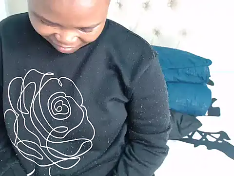 Snapshot of Lolly_Ramochele chatting on February 24, 11:27 pm Lolly Ramochele online show from February 24, 11:27 pm