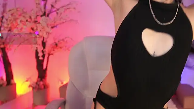 JadeSummerr online show from April 23, 11:38 am