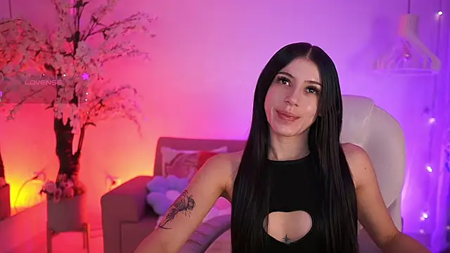JadeSummerr online show from May 1, 11:37 am
