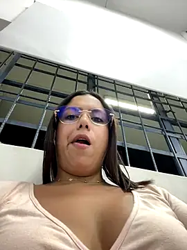 Snapshot of LICEET chatting on September 10, 11:59 pm LICEET online show from September 10, 11:59 pm