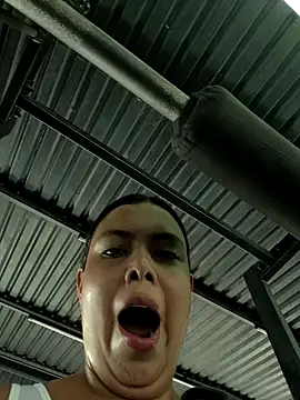 Snapshot of LICEET chatting on October 3, 5:14 pm LICEET online show from October 3, 5:14 pm