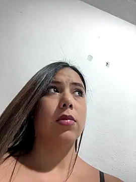 Snapshot of LICEET chatting on November 26, 11:38 pm LICEET online show from November 26, 11:38 pm