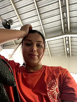 Snapshot of LICEET chatting on September 16, 2:51 pm LICEET online show from September 16, 2:51 pm