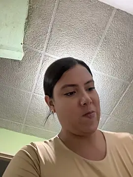 Snapshot of LICEET chatting on November 29, 12:22 am LICEET online show from November 29, 12:22 am