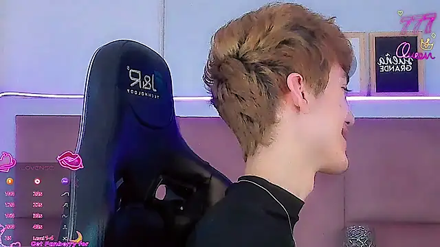 Baby FenixTS online show from March 5, 9:28 am