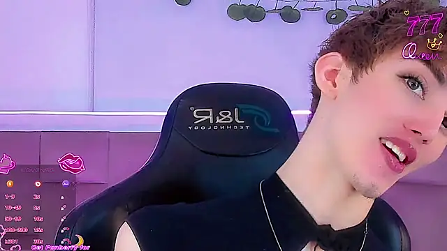 Baby FenixTS online show from March 11, 6:40 am