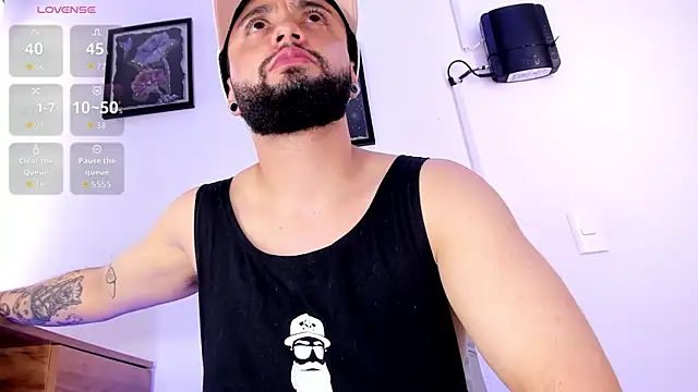 Noah devil  online show from November 7, 2:27 am