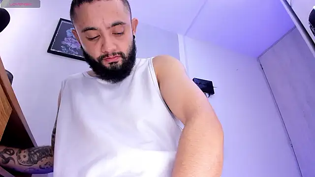 Noah devil  online show from February 11, 12:54 am