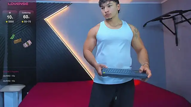 Horny nick18 online show from May 8, 12:31 pm