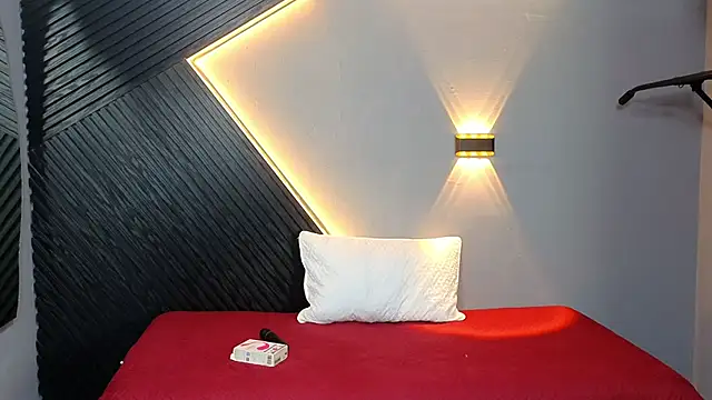 Horny nick18 online show from February 25, 12:16 pm