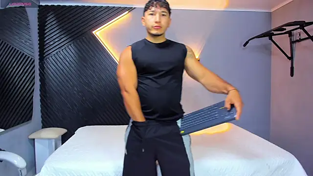 Horny nick18 online show from April 22, 11:50 am