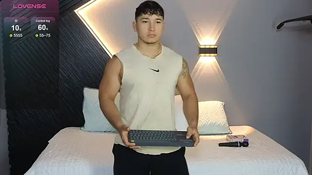 Horny nick18 online show from February 10, 1:21 pm