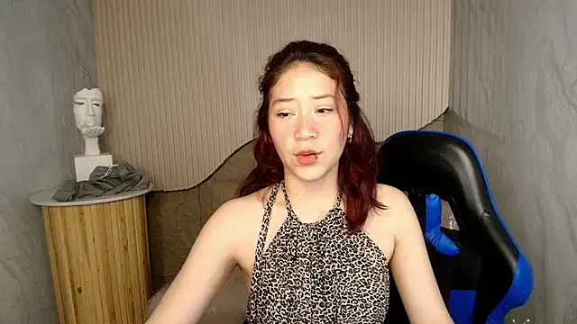 valentina r  online show from October 9, 3:18 am