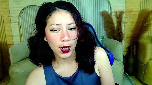 valentina r  online show from February 12, 3:06 am