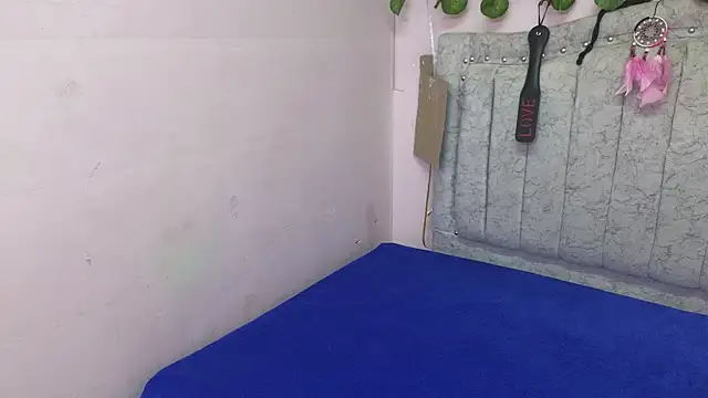 Snapshot of katalinathxandbritney1 chatting on September 26, 10:16 pm katalinathxandbritney1 online show from September 26, 10:16 pm