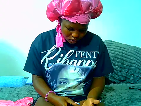 SweetHoney21  online show from June 2, 7:41 am