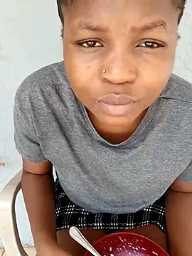 SweetHoney21  online show from February 22, 8:39 am