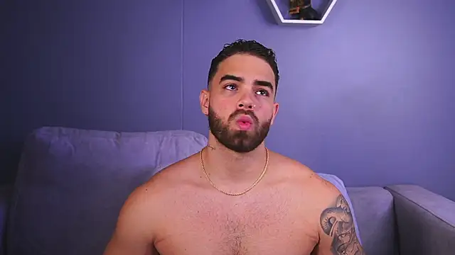 Snapshot of Paul_Phoenix chatting on November 30, 6:19 pm Paul Phoenix online show from November 30, 6:19 pm