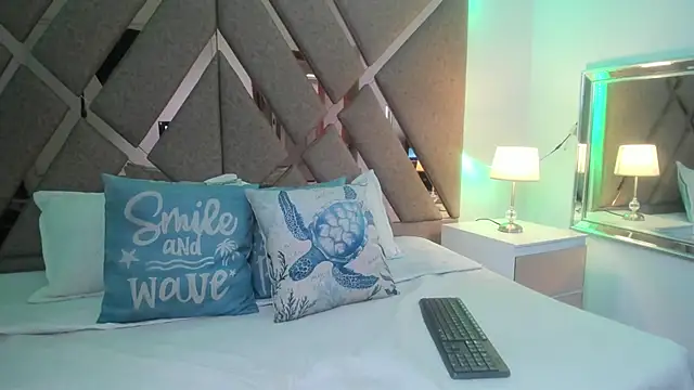 Snapshot of BelhaLawuo chatting on November 5, 8:45 pm BelhaLawuo online show from November 5, 8:45 pm