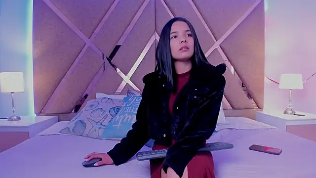 BelhaLawuo online show from February 5, 8:15 pm