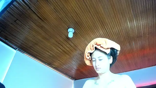 Adhara7 online show from November 13, 7:51 pm