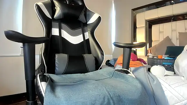 Adhara7 online show from October 20, 6:19 pm