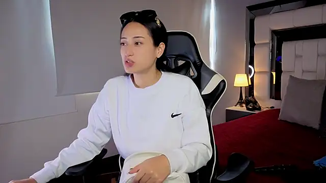 Adhara7 online show from February 5, 8:59 pm