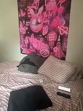 PrettyBabriexox online show from April 17, 4:54 pm