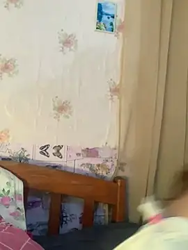 Snapshot of Kimberly-Ferarren chatting on May 29, 9:32 pm Kimberly-Ferarren online show from May 29, 9:32 pm