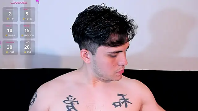 jasonxd9898 online show from November 18, 1:21 am