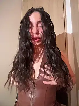 karinasantos  online show from March 30, 11:28 pm