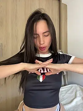 karinasantos  online show from May 9, 3:48 pm
