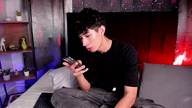 MartinnaGreco online show from October 30, 5:32 pm