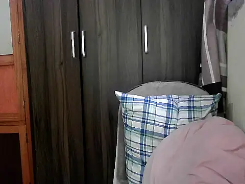 mimi15 online show from January 6, 11:20 pm