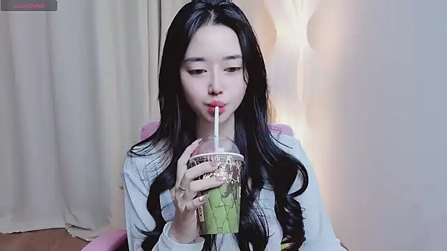 Miu-999 online show from April 1, 7:10 am