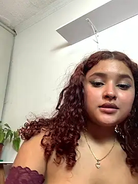 Snapshot of ladulcemary chatting on October 6, 12:12 am ladulcemary online show from October 6, 12:12 am