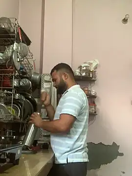 amitsharma7868 online show from April 2, 1:24 am